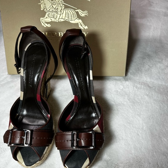 Authentic Burberry Wedged Heels - Picture 8 of 16